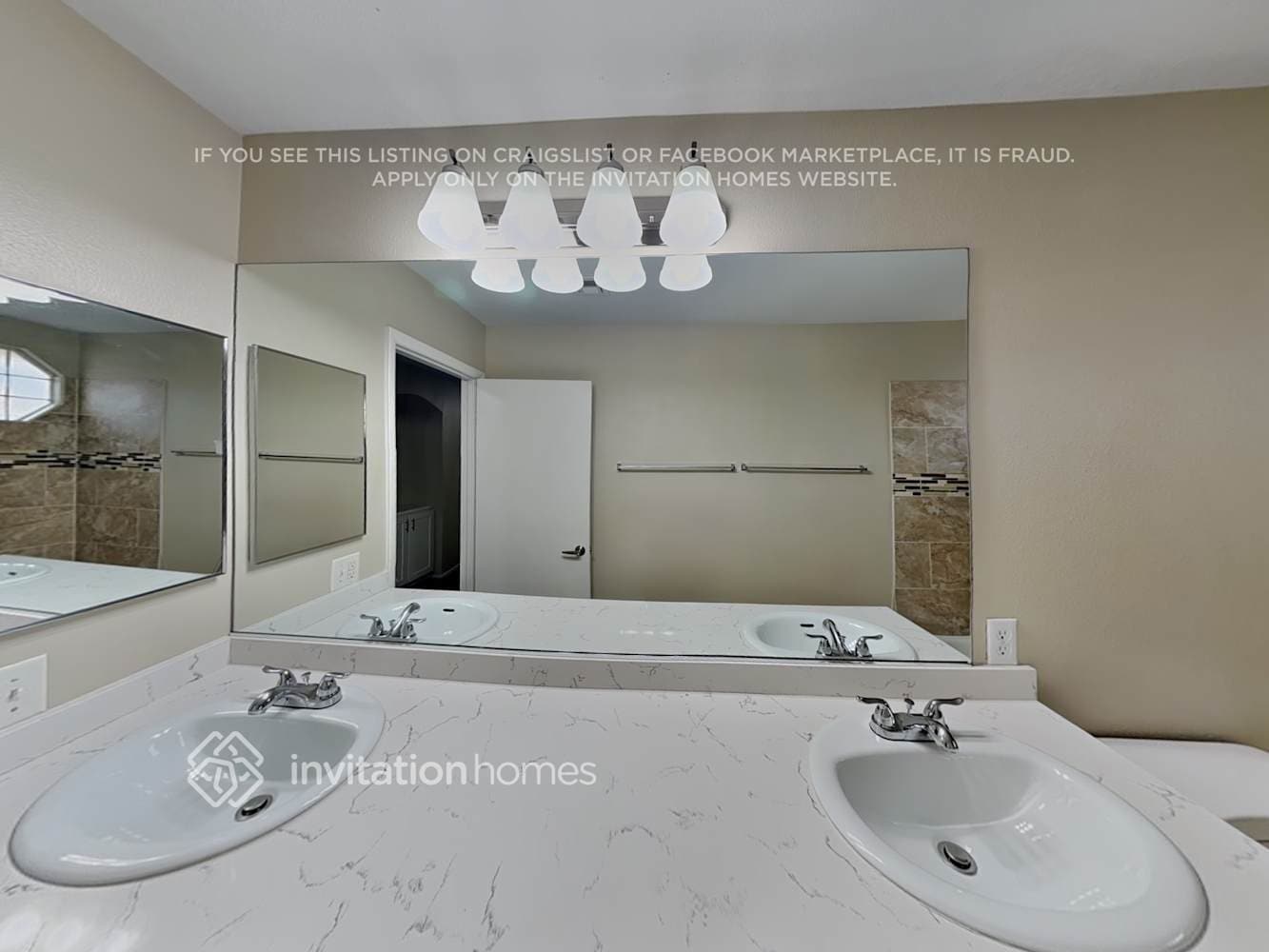 Building Photo - 2873 Aliso Dr