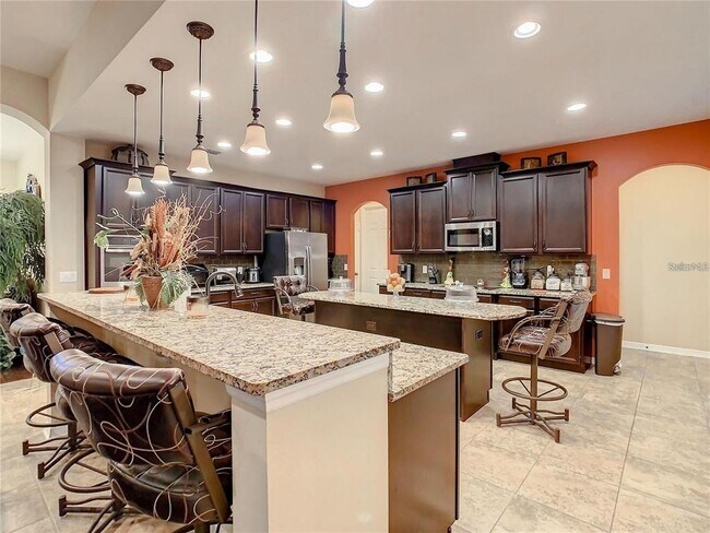 Building Photo - 600 Stone Oak Dr