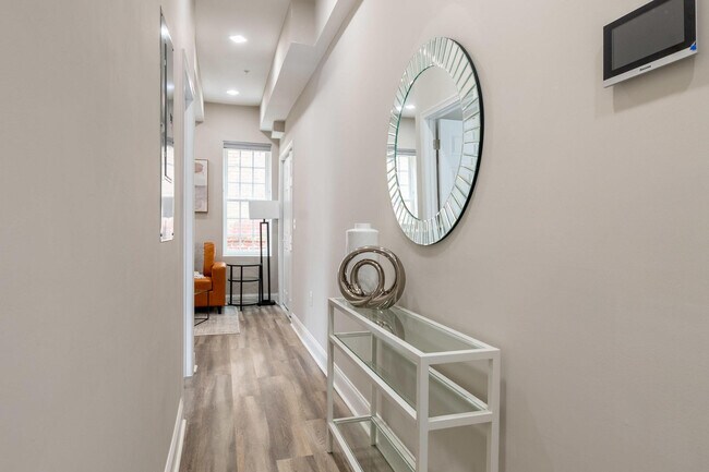 Building Photo - 701 E Street Southeast-SI ID1011205P