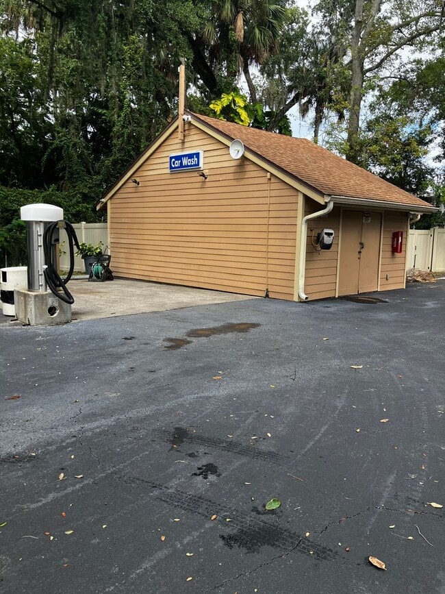 Building Photo - Furnished 1 bedroom in Preserves at River'...