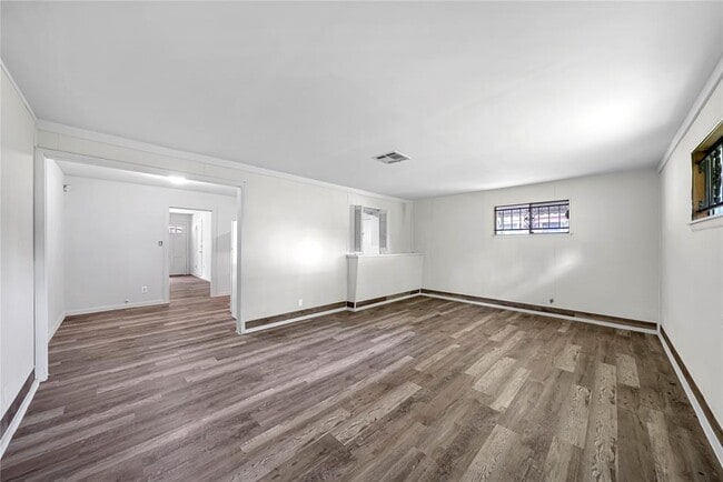 Building Photo - 3207 Florida St