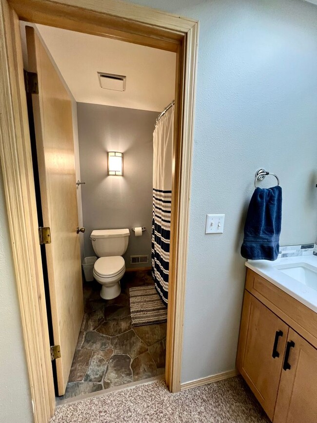 Building Photo - 3 Bd., 2 Ba., in Birch Bay Sea Links Gated Community