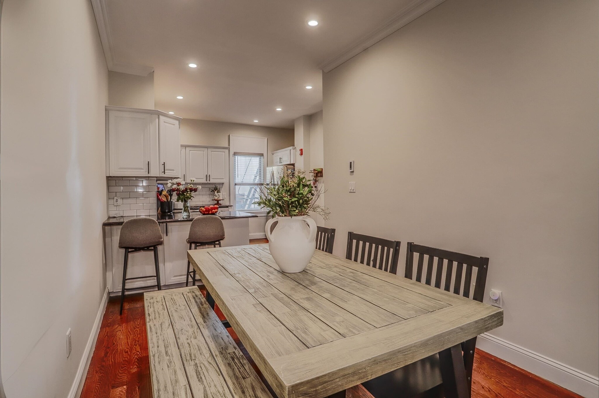 Building Photo - 403 Adams St