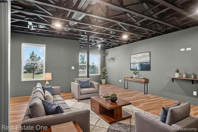 Building Photo - Modern 3-Bedroom Condo in Lake Orion Near I-75