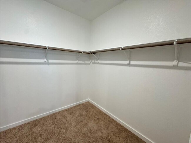 Building Photo - 112 Corn Ln