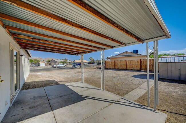 Building Photo - SINGLE-STORY HOME | HUGE BACKYARD + XL POWERED STORAGE SHED | NORTH LAS VEGAS