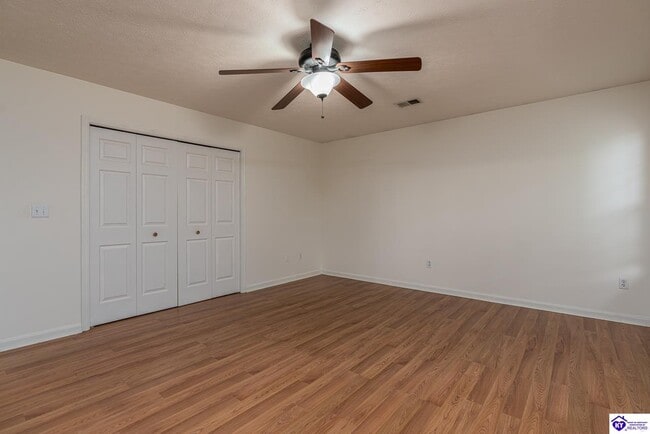 Building Photo - 119 Charlotte Cir