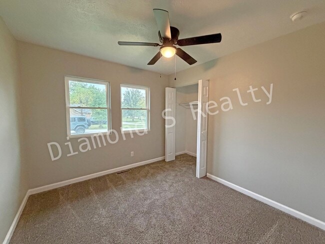 Building Photo - Completely Remodeled 4 Bedroom Home in Nixa!