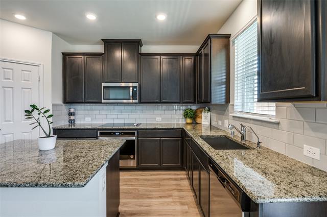 Building Photo - 3652 Highland Bayou Dr