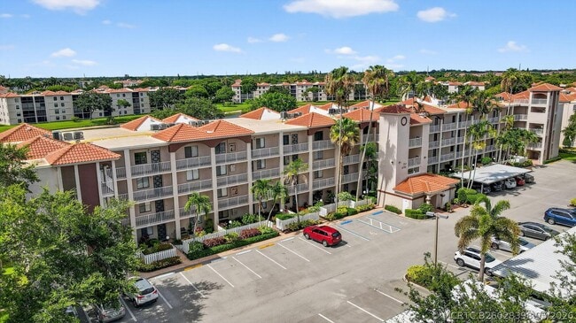 Building Photo - 6193 Pointe Regal Cir