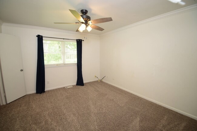 Building Photo - 1608 S 1st Pl