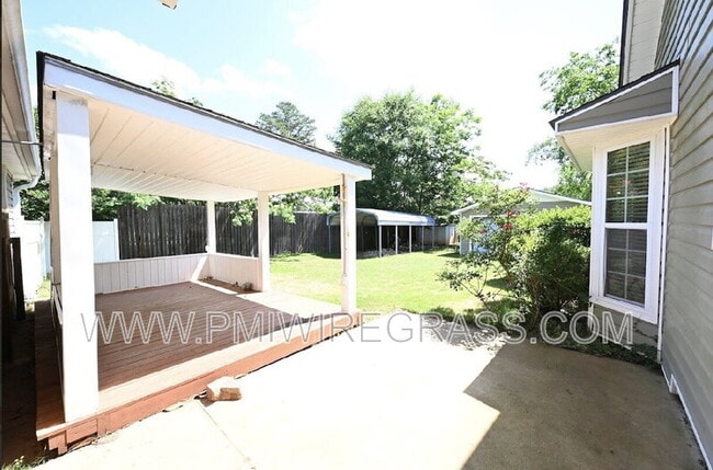 Building Photo - 267 Barbara Dr