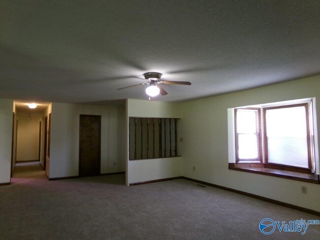 Building Photo - 151 Butch Cir