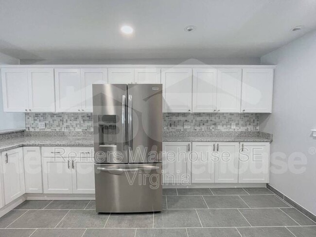 Building Photo - 2325 Sea Shell Rd