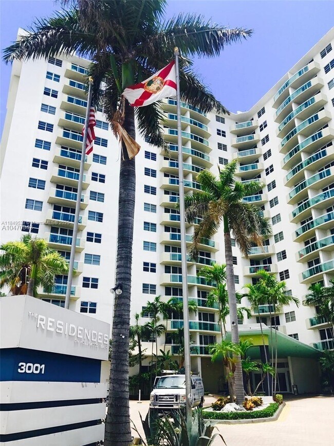 Primary Photo - 3001 S Ocean Dr