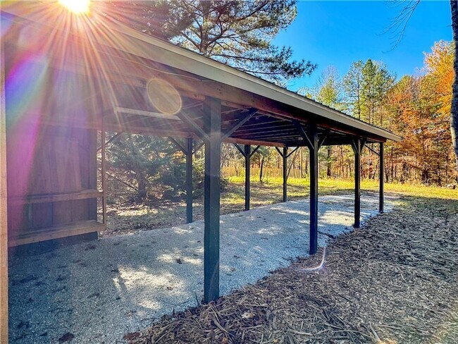 Building Photo - 920 State Rd S-37-128