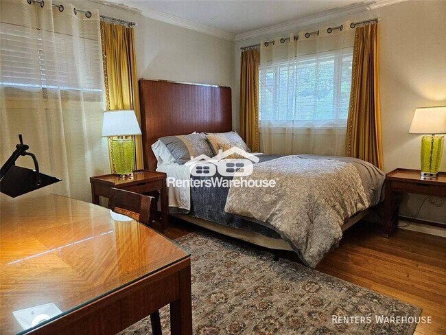 Building Photo - 5203 Chesapeake Way