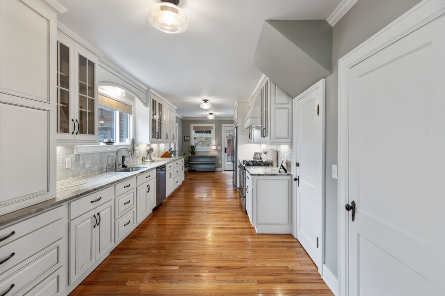 Building Photo - 507 Georgetown Rd NW