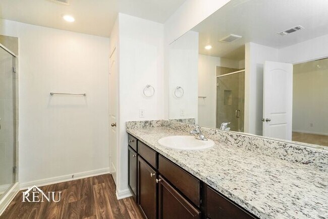 Building Photo - Coming Soon!