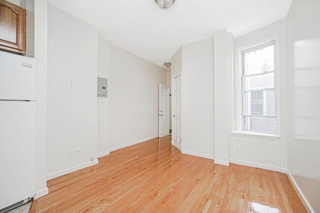Building Photo - 599 18th St