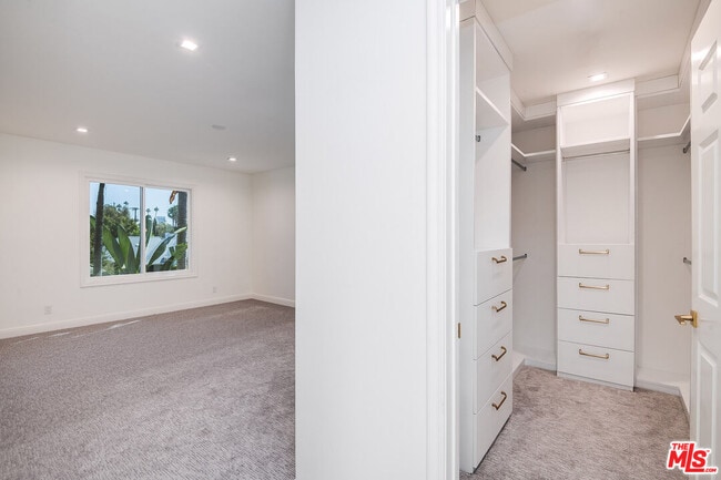 Building Photo - 161 N Hamel Dr