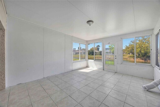 Building Photo - 727 Kensington Lake Cir