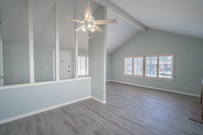 Building Photo - Single Story 3 Bedroom Home for Rent in Si...