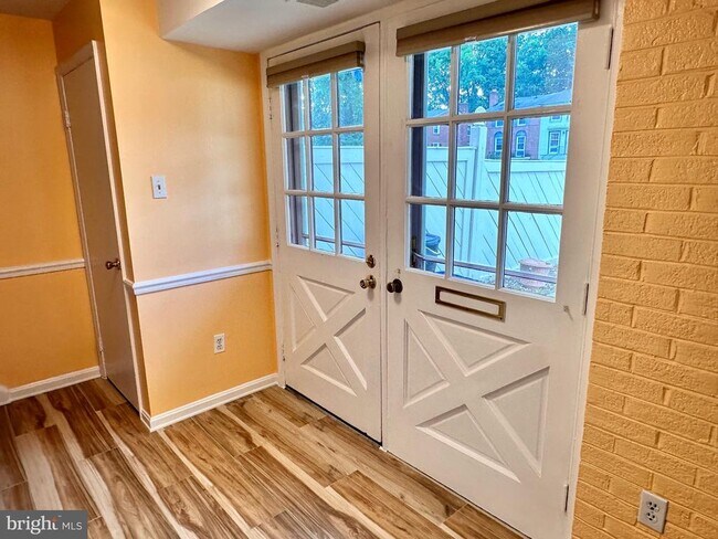 Building Photo - 4311 Cedarlake Ct
