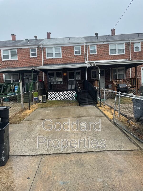 Building Photo - 2221 Southorn Rd