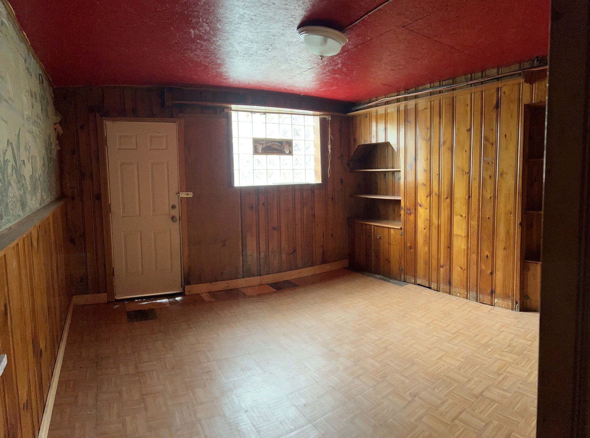 Basement - 5135 Carnegie St