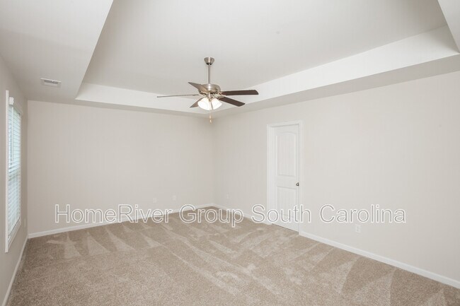 Building Photo - 351 Niblick Dr