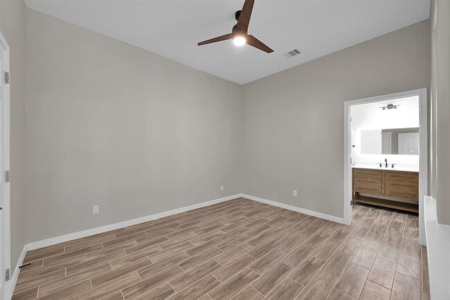 Building Photo - 4783 W Fork Blvd