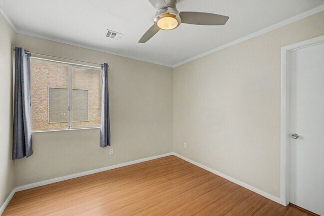 Building Photo - 7928 Hornbeam Ct