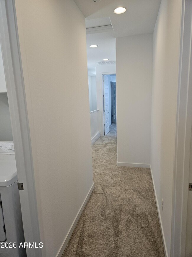 Building Photo - 3353 S Primrose
