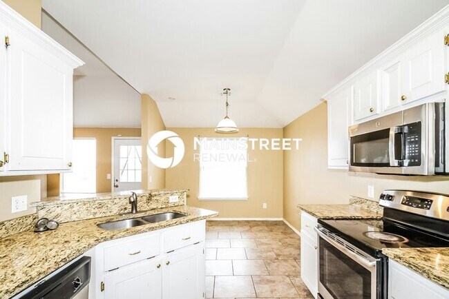 Building Photo - 3 Bedroom Pet-Friendly Home in Oklahoma City, OK with Main Street Renewal