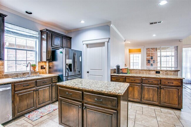 Building Photo - 1203 Limestone Creek Dr