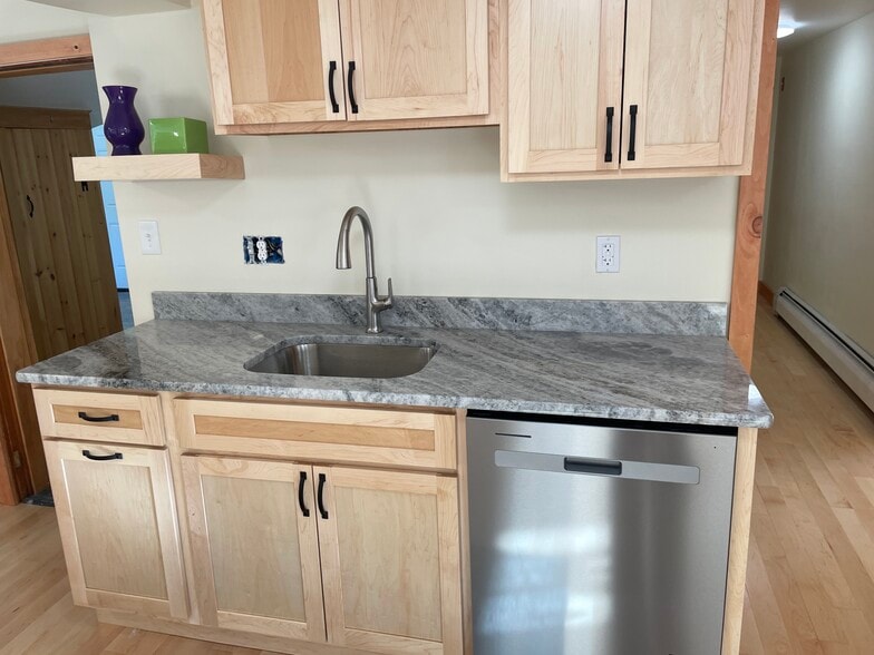 kitchen - 310 Wadleigh Falls Rd