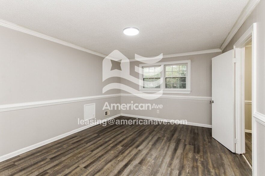 Building Photo - 4527 Robney Dr