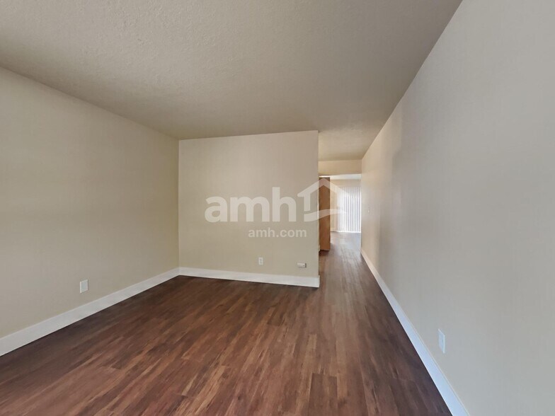 Building Photo - 16978 SW Steele Way