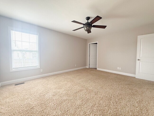 Building Photo - Pet-Friendly One-Level Home with Fenced Yard, Garage & Stainless Steel Appliances