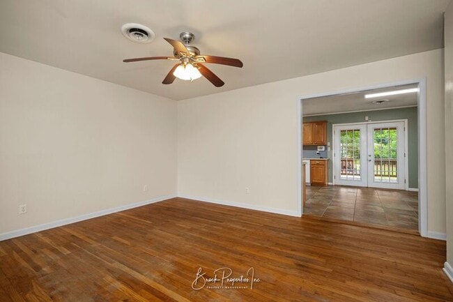 Building Photo - 1511 Woodchuck Ave