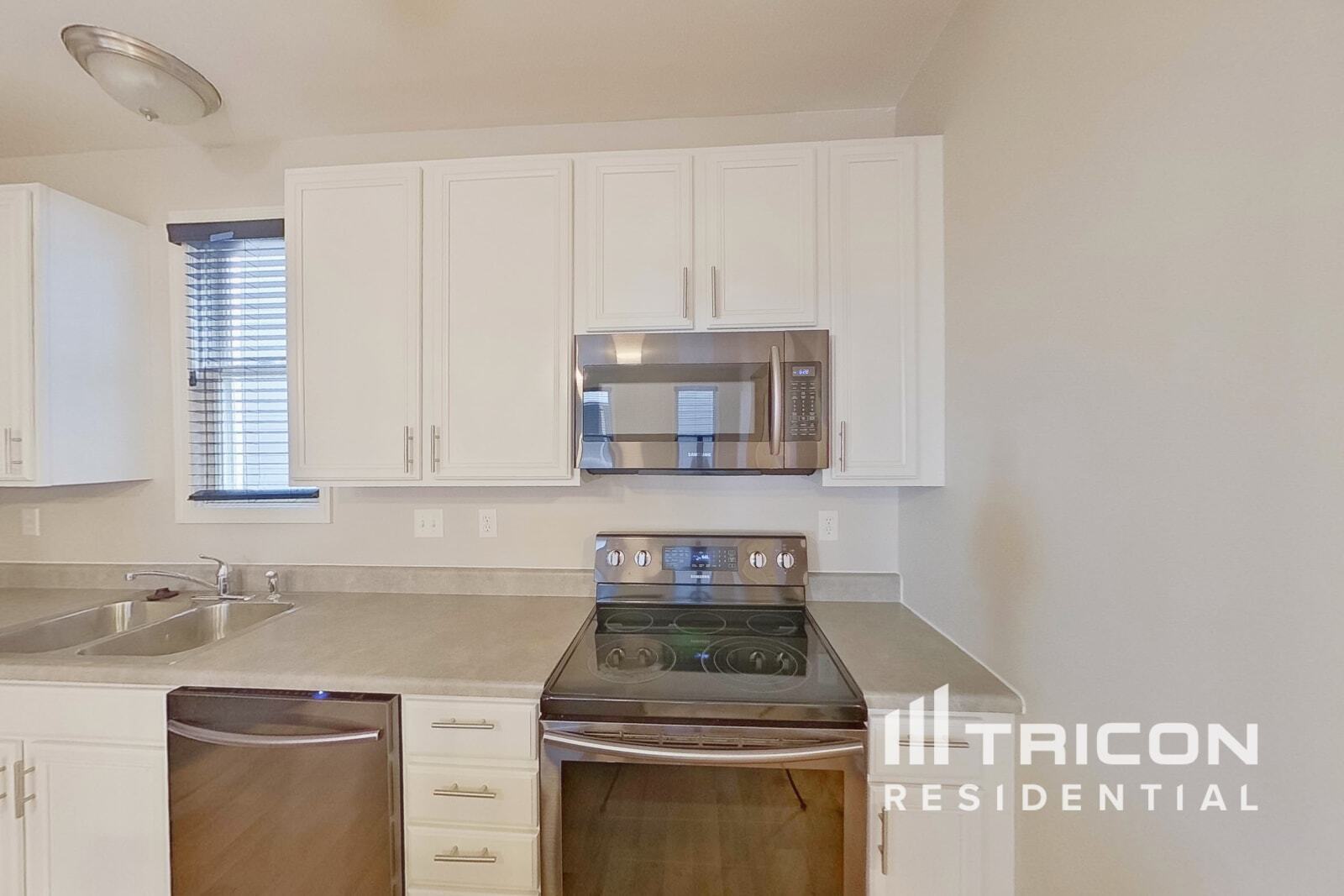 Building Photo - 6024 New Town Dr