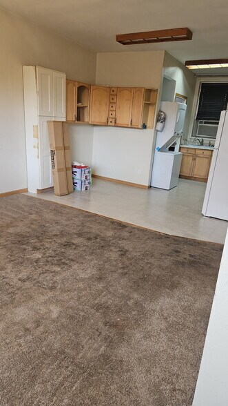 Building Photo - 125 Main St