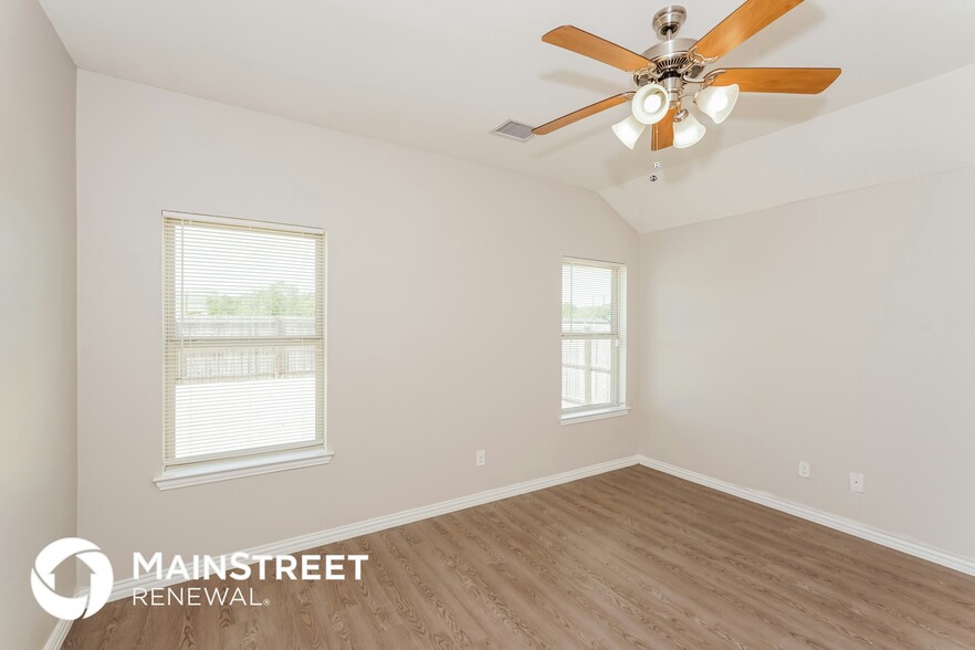 Building Photo - 1609 Portofino Dr
