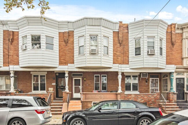 Building Photo - 2115 S 20th St