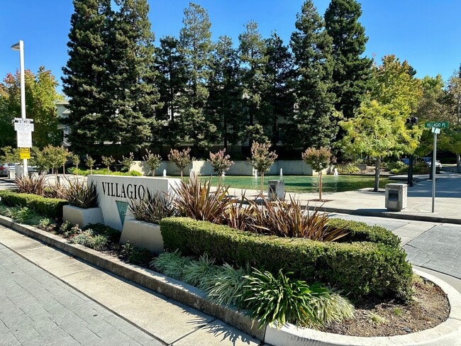 Building Photo - 445 Milan Dr