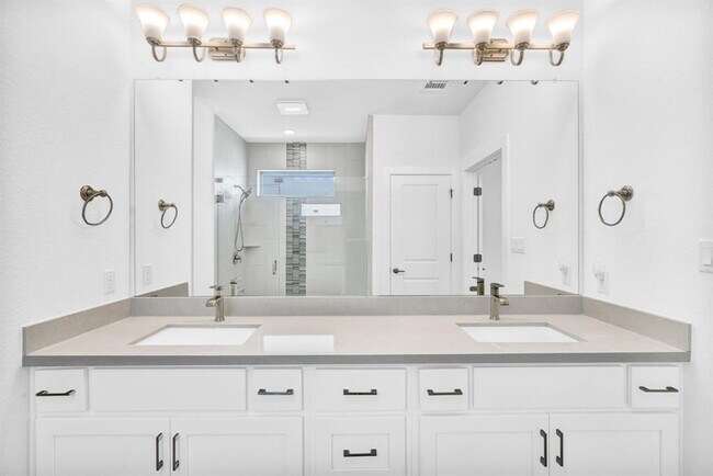 Building Photo - 1304 Brescia Walk