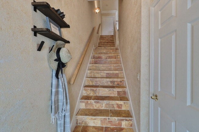 Building Photo - 1593 Pinellas Bayway S