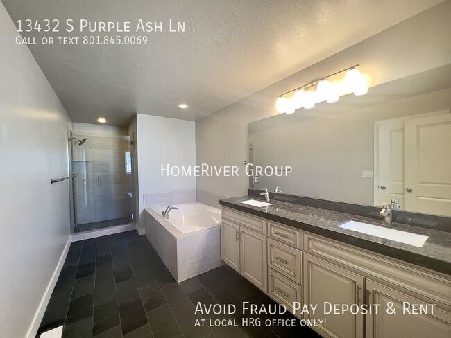 Building Photo - Beautiful Town Home For Rent!!