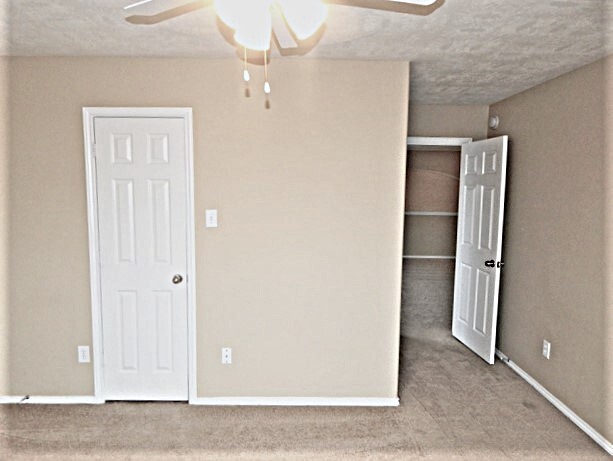 Building Photo - 22211 Hesse Ct